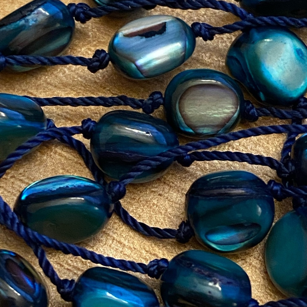 Coldwater Creek NWT Blue shell multi strand necklace - Picture 4 of 4